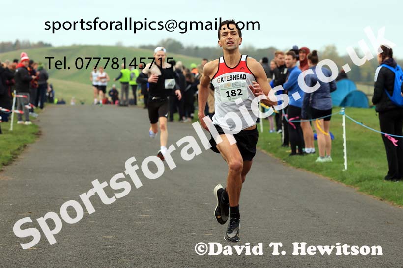 Senior Mens and Womens 2024 Heaton Memorial 10k Road Race, Newcastle Town Moor, Newcastle.   Photo: David T. Hewitson/Sports for All Pics